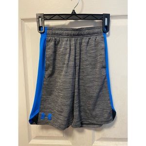 Under Armour Kids / Boys Gray - Blue Shorts Size YSM/JP/P - US size 8